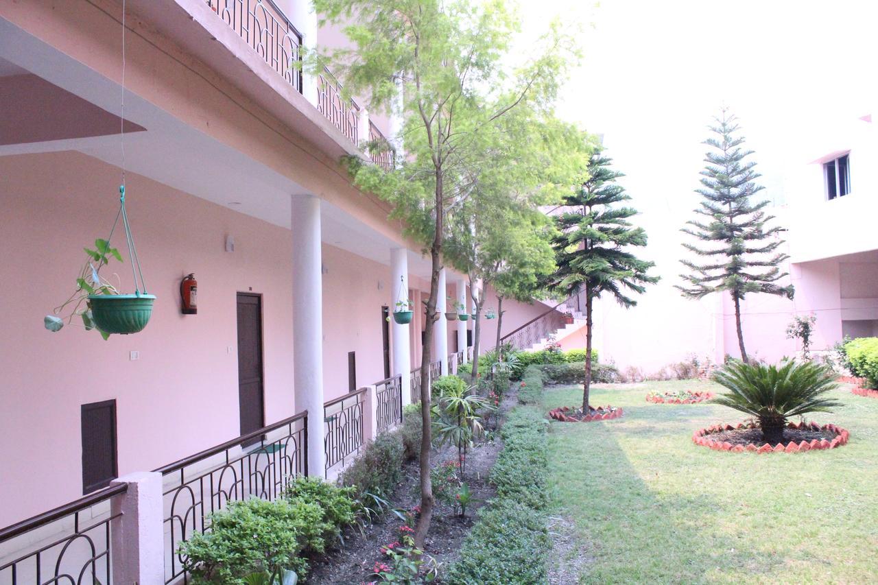 Greenwood Hotel Bhīm Tāl Εξωτερικό φωτογραφία